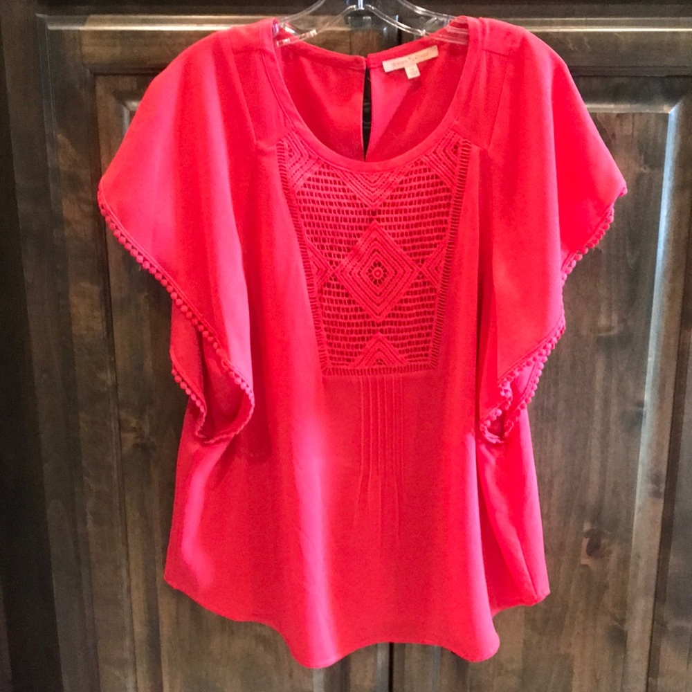 Like new Gibson Latimer Flutter Sleeve Top M $49!